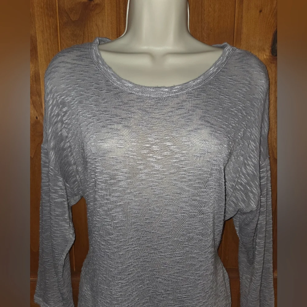 Heather Gray Lightweight 3/4 Sleeve‎ Top